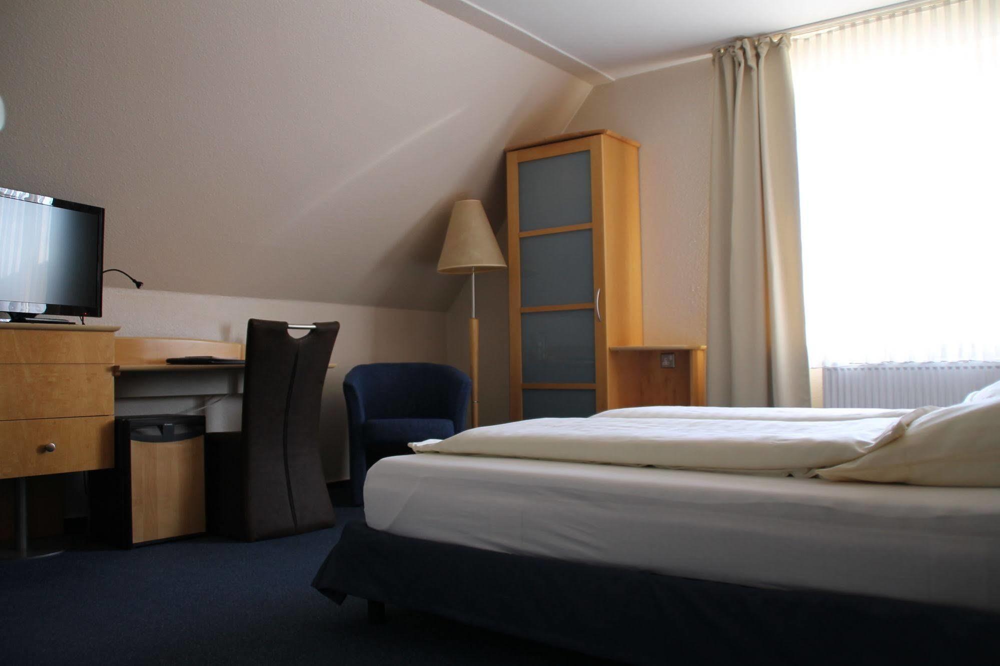 Residenz Hotel Ной-Вульмсторф Экстерьер фото